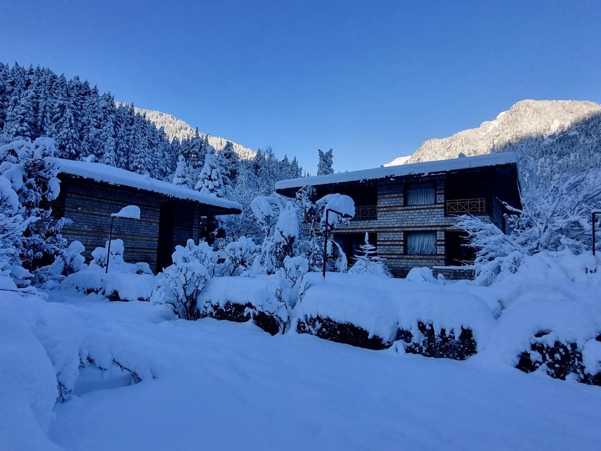Banon Resorts Manāli Zewnętrze zdjęcie