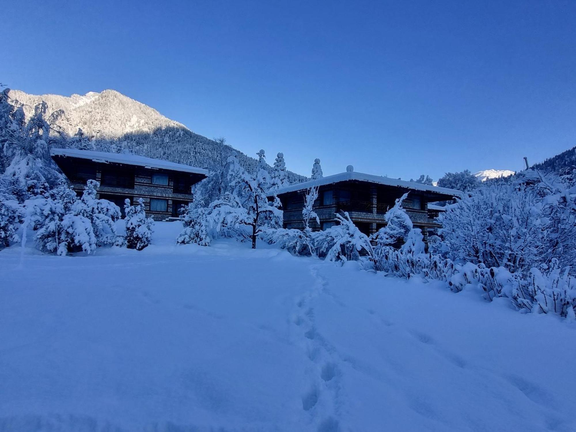 Banon Resorts Manāli Zewnętrze zdjęcie