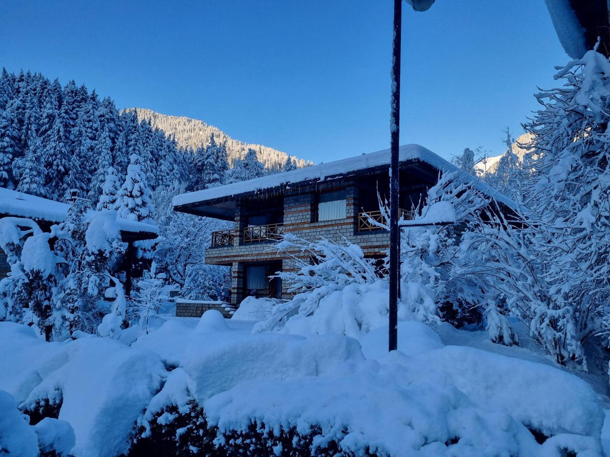 Banon Resorts Manāli Zewnętrze zdjęcie